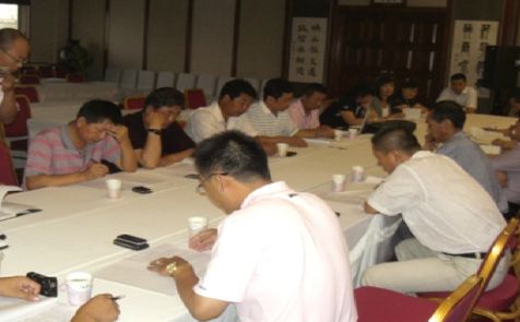 公司领导召开工作座谈会